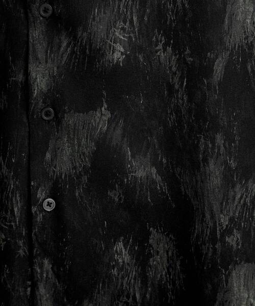tk.TAKEO KIKUCHI（ティーケータケオキクチ）の「アブストペイント柄シャツ（シャツ/ブラウス・メンズ・ネイビー/ライトグレー/ブラック・02/03/04）」の15枚目の写真