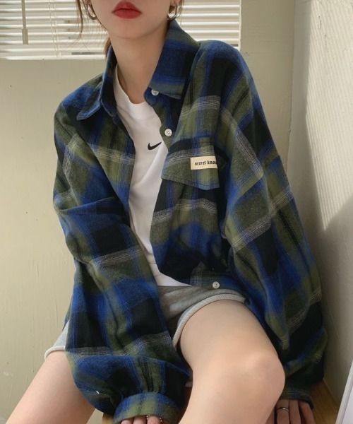 yuue' ( wear )(ユーイ)の「オーバーサイズオンブレチェック長袖シャツ(シャツ/ブラウス・レディース・グリーン系その他/オレンジ系その他・FREE)」の4枚目の写真