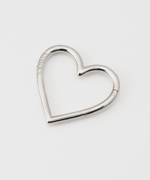 BASICKS(ベイシックス)の「≪追加2≫BASICKS / ベイシックス Heart Carbiner(キーケース/キーアクセサリー・レディース・シルバー・FREE)」の1枚目の写真
