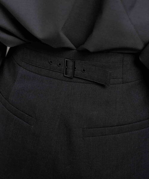 LANVIN en Bleu(ランバンオンブルー)の「ウールツイルショートパンツ(その他パンツ・レディース・ブラック/チャコールグレー・36/38)」の10枚目の写真