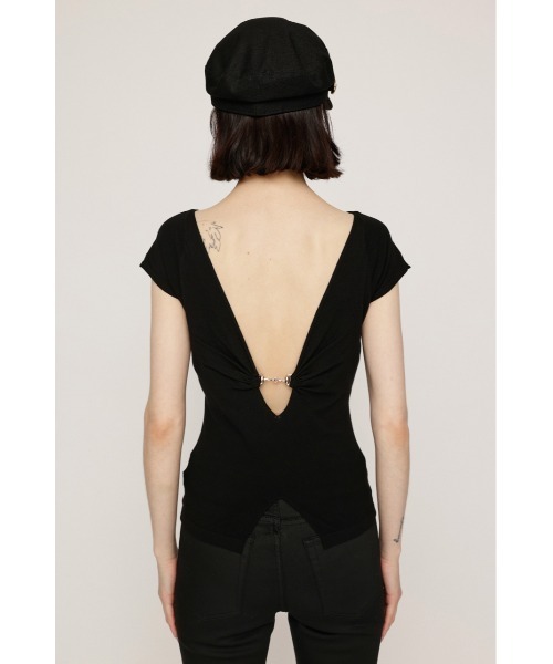 SLY(スライ)の「BACK OPEN CHARM TOPS バックオープンチャームトップス 秋服 夏服 サマーニット カップ付き(Tシャツ/カットソー・レディース・ブラウン/ブラック・FREE)」の6枚目の写真