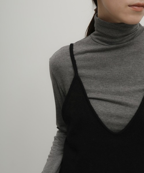 select MOCA(セレクトモカ)の「シアーニットキャミワンピース(ワンピース・レディース・ブラック/グレイッシュベージュ・MEDIUM/LARGE)」の19枚目の写真