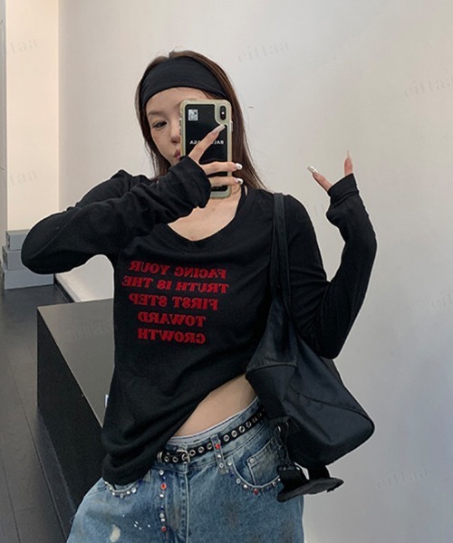Dalfwin(ダールフィン)の「FACING赤ロゴ長袖クルーネックTシャツ(Tシャツ/カットソー・レディース・ホワイト/ブラック/ダークグレー/グレー系その他・FREE)」の13枚目の写真