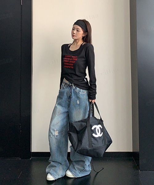 Dalfwin(ダールフィン)の「FACING赤ロゴ長袖クルーネックTシャツ(Tシャツ/カットソー・レディース・ホワイト/ブラック/ダークグレー/グレー系その他・FREE)」の11枚目の写真
