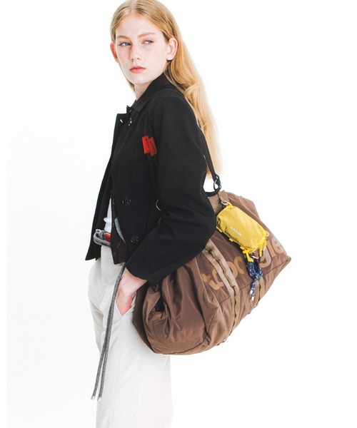 Topologie(トポロジー)の「Mini Bottle Sacoche(ミニ ボトル サコッシュ)(ショルダーバッグ・レディース・マスタード/ブルー・ONE SIZE)」の7枚目の写真