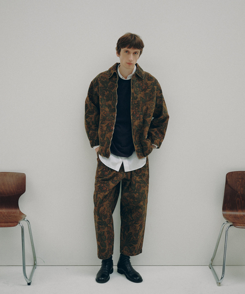 EDIFICE(エディフィス)の「Hedie.+ Flower Blouson(その他アウター・メンズ・キャメル・2/3)」の2枚目の写真