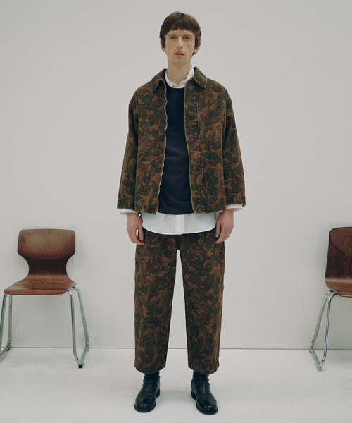 EDIFICE(エディフィス)の「Hedie.+ Flower Blouson(その他アウター・メンズ・キャメル・2/3)」の3枚目の写真