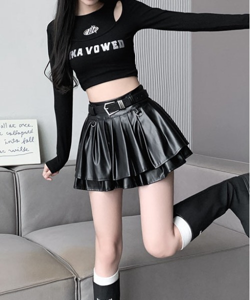&soiree(アンドソワレ)の「ダブルフリルフェイクレザーミニスカート(スカート・レディース・シルバー/ブラック・X-LARGE/LARGE/MEDIUM/SMALL)」の3枚目の写真