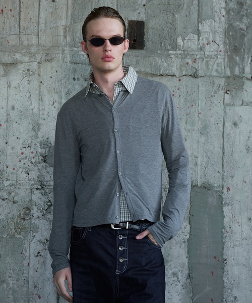 Regen Glanz(レーゲングランツ)の「compact crewneck cardigan / コンパクトクルーネックカーディガン(カーディガン/ボレロ・メンズ・グレー/ブラック・MEDIUM/LARGE/SMALL)」の2枚目の写真