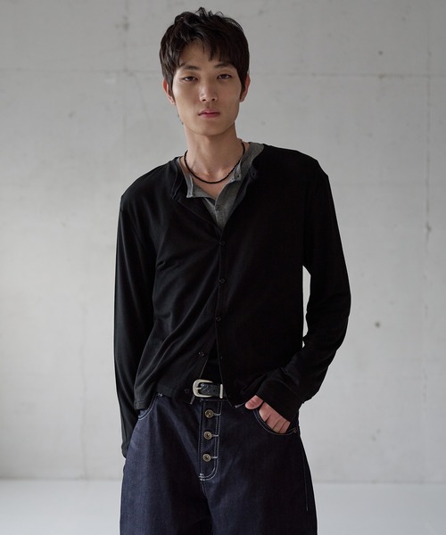 Regen Glanz(レーゲングランツ)の「compact crewneck cardigan / コンパクトクルーネックカーディガン(カーディガン/ボレロ・メンズ・グレー/ブラック・MEDIUM/LARGE/SMALL)」の1枚目の写真
