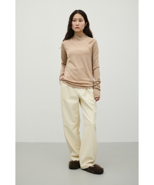 STYLEMIXER(スタイルミキサー)の「フェイクレザーストレートパンツ(その他パンツ・レディース・ブラック/ブラウン/アイボリー・SMALL/MEDIUM)」の6枚目の写真