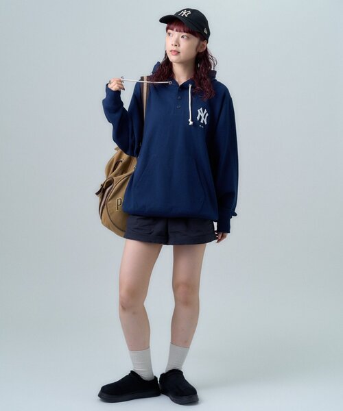 MLB（メジャーリーグベースボール）の「MLB別注ドラムBAG（ボストンバッグ・レディース・ブルー/ベージュ/ブラック・ONE SIZE）」の6枚目の写真