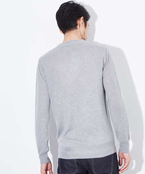AKM Contemporary（エイケイエムコンテンポラリー）の「【AKM Contemporary】アンゴラミックスシルキーVネックニット（ニット/セーター・メンズ・グレー/ネイビー/ブラック・MEDIUM/LARGE/SMALL）」の11枚目の写真