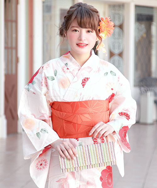 bonheur saisons(ボヌールセゾン)の「浴衣3点セット (浴衣+帯+下駄)「bonheur saisons/ボヌールセゾン」(浴衣・レディース・ホワイト系その他/ブルー系その他/ダークネイビー/ホワイト系その他2/ホワイト系その他3/ホワイト系その他4/ブルー系その他2/ブルー系その他3/ブルー系その他4/ブルー系その他5/ブルー系その他6/ホワイト系その他5/パープル系その他3/ピンク系その他2・FREE/フリー/フリ-)」の2枚目の写真