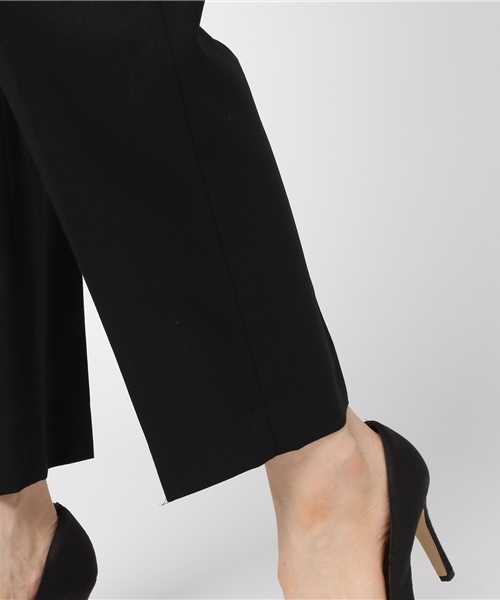 CLANE（クラネ）の「H/W TUCK PANTS（その他パンツ・レディース・ブラック/ボルドー/カーキ・1/0/2）」の4枚目の写真