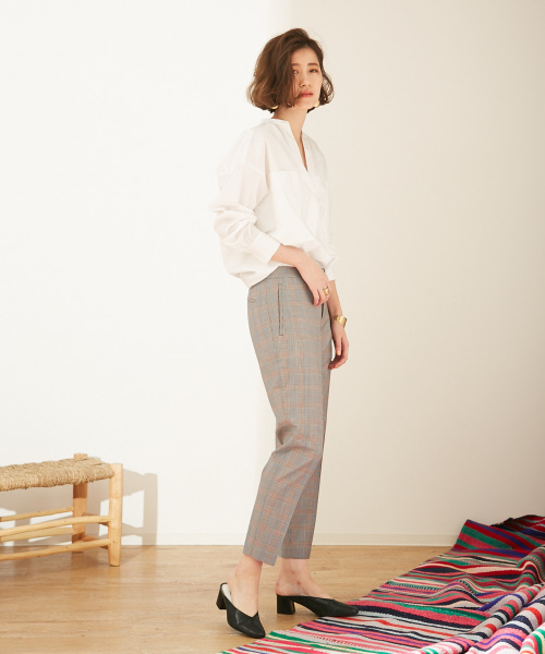 Abahouse Devinette（ドゥヴィネット）の「ウールギャバジンシガレットパンツ（その他パンツ・レディース・その他1/グレー/サックスブルー・34/36/38/40）」の11枚目の写真