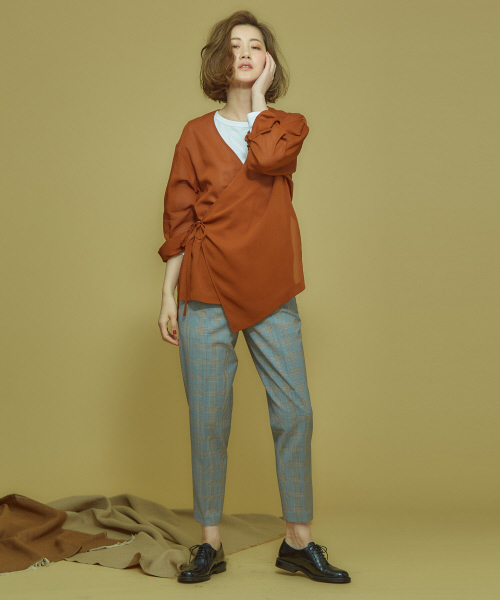 Abahouse Devinette（ドゥヴィネット）の「ウールギャバジンシガレットパンツ（その他パンツ・レディース・その他1/グレー/サックスブルー・34/36/38/40）」の18枚目の写真