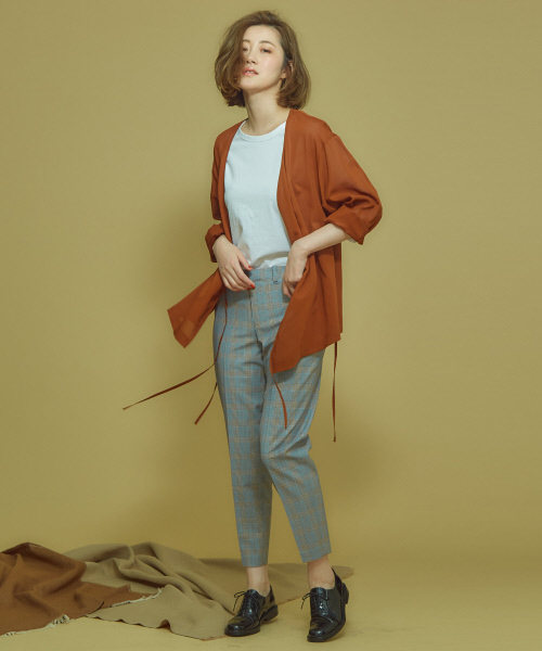 Abahouse Devinette（ドゥヴィネット）の「ウールギャバジンシガレットパンツ（その他パンツ・レディース・その他1/グレー/サックスブルー・34/36/38/40）」の19枚目の写真