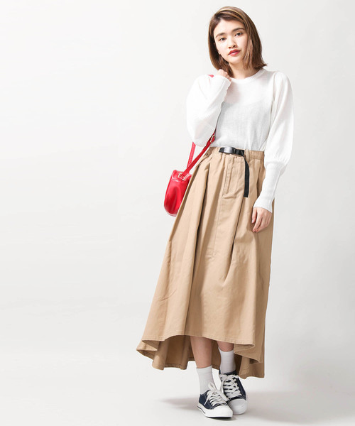 WEGO（ウィゴー）の「WEGO/ベルト付きチノロングイレヘムスカート（スカート・レディース・ベージュ/レッド/ブラック・FREE）」の6枚目の写真