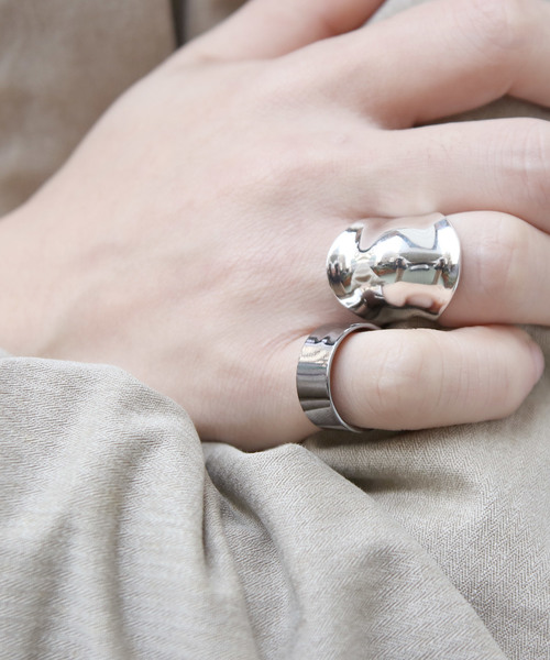 YArKA（ヤーカ）の「【YArKA/ヤーカ】silver925 7mm plane ring [pwo]/シルバー925  7ミリプレーンリング（リング・メンズ・ブラック/シルバー/ゴールド/その他11/その他12・#13/#11/#15/#17/#9/#7/#19/#21/#23）」の2枚目の写真