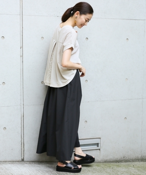 LEPSIM（レプシィム）の「バックスリットレースプルオーバーSS　802654（Tシャツ/カットソー・レディース・ネイビー/オフホワイト/グレイッシュベージュ/オレンジ・FREE）」の8枚目の写真