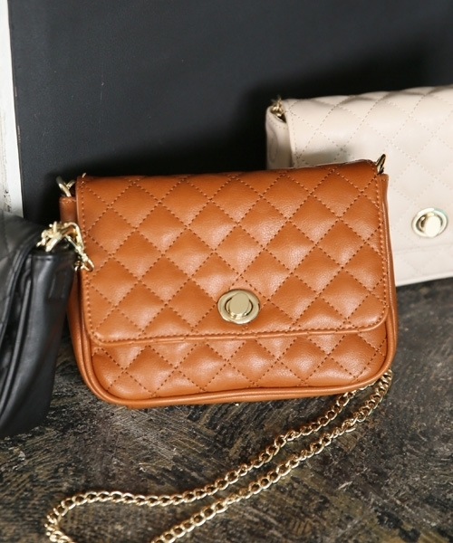 LOWRYS FARM（ローリーズファーム）の「キルティングウエストＢＡＧ　809897（ショルダーバッグ・レディース・アイボリー/ブラック/ブラウン・FREE）」の17枚目の写真