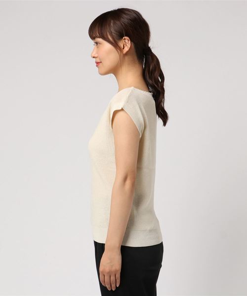 KOBE LETTUCE（コウベレタス）の「スカラップネックリネンタッチサマーニットトップス（ニット/セーター・レディース・ブラック/ベージュ/ネイビー/オフホワイト/オレンジ/グリーン・FREE）」の7枚目の写真