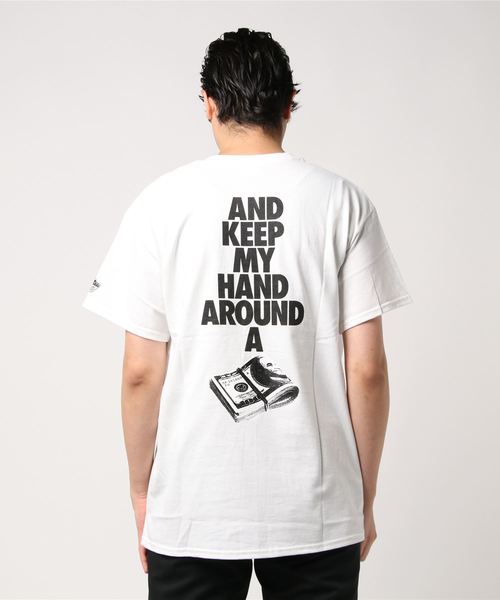68&brothers(シックスティエイトアンドブラザーズ)の「Double Bros. Print Tee "Just Wanna Chill"(Tシャツ/カットソー・メンズ・ホワイト/ブラック/パープル・MEDIUM/LARGE/X-LARGE)」の4枚目の写真