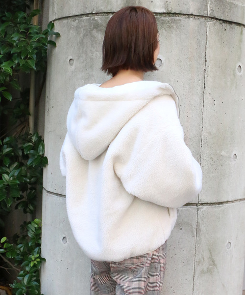 VENCEEXCHANGE(ヴァンスエクスチェンジ)の「【2019AW】リバーシブルボアブルゾン(ブルゾン・レディース・ブラック/オフホワイト/ピンク/その他/ライトブラウン/ベージュ/パープル・MEDIUM/LARGE)」の2枚目の写真