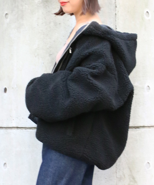 VENCEEXCHANGE(ヴァンスエクスチェンジ)の「【2019AW】リバーシブルボアブルゾン(ブルゾン・レディース・ブラック/オフホワイト/ピンク/その他/ライトブラウン/ベージュ/パープル・MEDIUM/LARGE)」の3枚目の写真