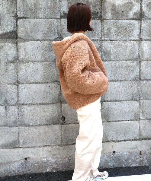 VENCEEXCHANGE(ヴァンスエクスチェンジ)の「【2019AW】リバーシブルボアブルゾン(ブルゾン・レディース・ブラック/オフホワイト/ピンク/その他/ライトブラウン/ベージュ/パープル・MEDIUM/LARGE)」の22枚目の写真