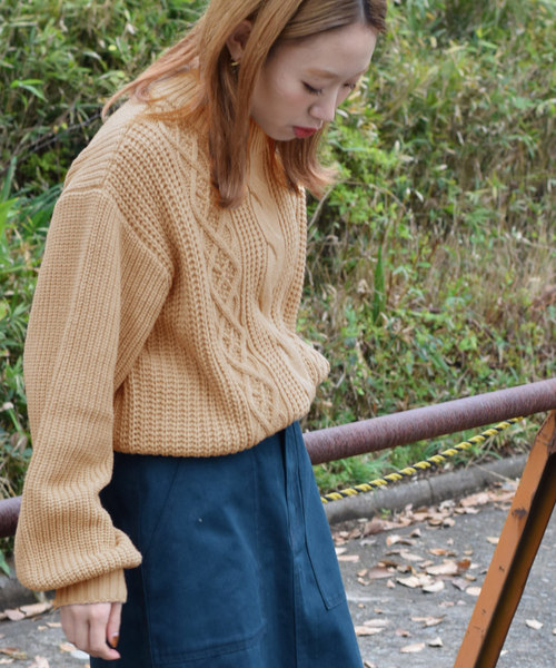 w closet（ダブルクローゼット）の「3Gケーブル編みロングプルオーバー（ニット/セーター・レディース・オフホワイト/ベージュ/キャメル・FREE）」の19枚目の写真