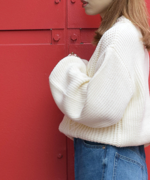 w closet（ダブルクローゼット）の「3Gケーブル編みロングプルオーバー（ニット/セーター・レディース・オフホワイト/ベージュ/キャメル・FREE）」の4枚目の写真