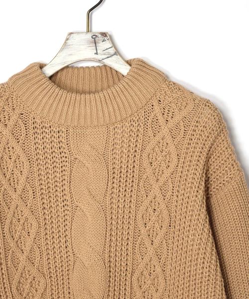 w closet（ダブルクローゼット）の「3Gケーブル編みロングプルオーバー（ニット/セーター・レディース・オフホワイト/ベージュ/キャメル・FREE）」の15枚目の写真