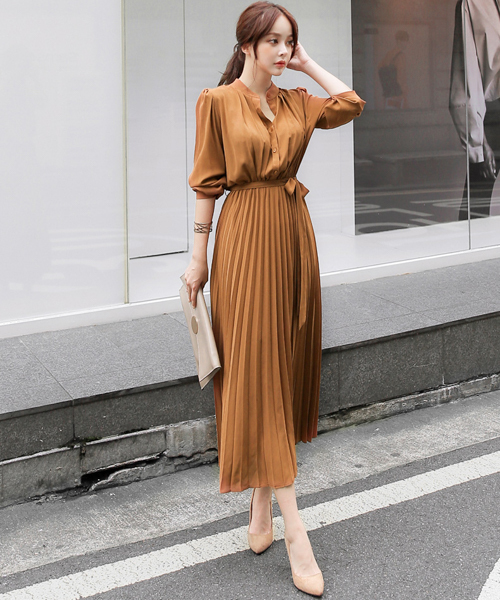 La Gemme ラジェム の ウエストリボン付きプリーツワンピース ワンピース Wear