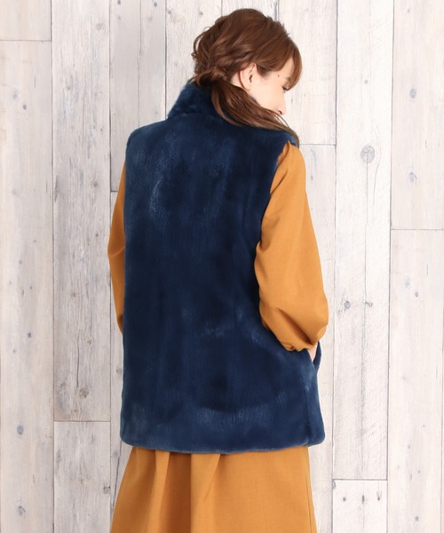 Filomo（フィローモ）の「[Filomo]ラビット＆フェイスレッキスファーベスト（ベスト・レディース・ブラック/ネイビー/ダークグレー/モカ・M/L）」の5枚目の写真