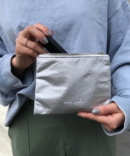 mar cielo.（マルシエロ）の「【mar cielo/マルシエロ】フラットポーチ（ポーチ・レディース・ゴールド/シルバー・ONE SIZE）」の2枚目の写真