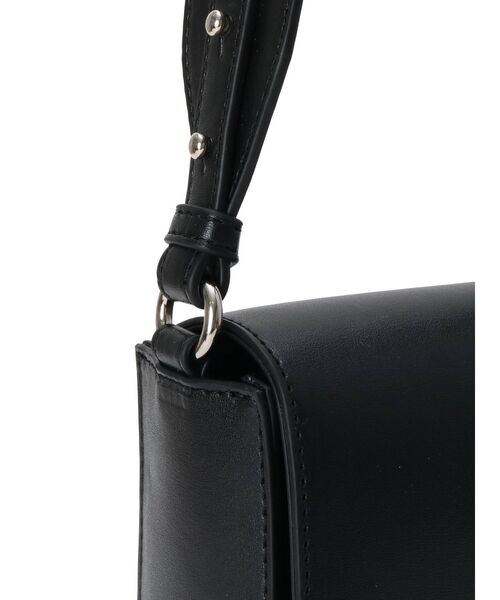 EMODA（エモダ）の「フラップショルダーバッグ（ショルダーバッグ・レディース・キャメル/ホワイト/ブラック・FREE）」の7枚目の写真