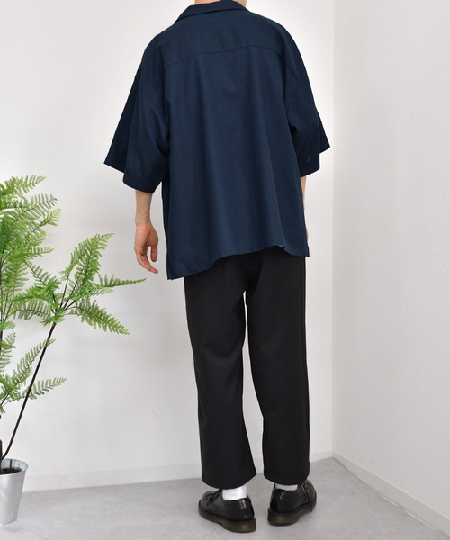 kutir（クティール）の「フラワー刺繍リネンシャツ（シャツ/ブラウス・メンズ・ライトグレー/グリーン/モカ・MEDIUM/LARGE）」の19枚目の写真