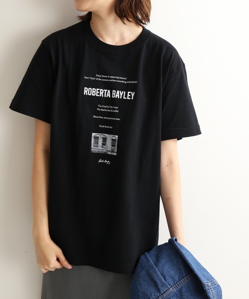 SLOBE IENA(スローブイエナ)の「Roberta Bayley グラフィックTEE【洗濯機洗い可能】◆(Tシャツ/カットソー)」|ブラック