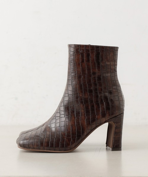 Chico（チコ）の「スクエアアンクルショートブーツ（ブーツ・レディース・ベージュ/ブラウン・SMALL/MEDIUM/LARGE）」の5枚目の写真