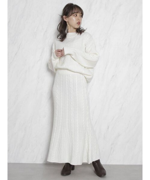 dazzlin（ダズリン）の「マーメイドラインケーブルニットアップ【セットアップ】（ワンピース・レディース・ブラック/ベージュ/オフホワイト/アイボリー・FREE）」の16枚目の写真