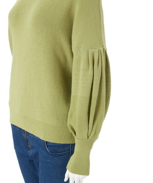 fifth calin（フィフスカラン）の「ボリュームスリーブカラーニット（ニット/セーター・レディース・パープル/グリーン/ベージュ・MEDIUM）」の4枚目の写真