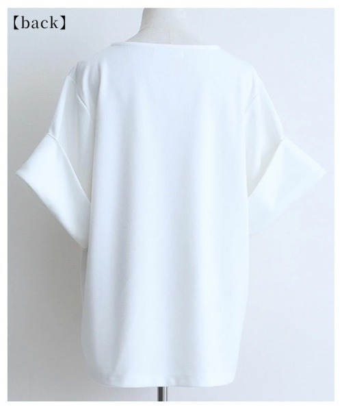 Sawa a la mode(サワアラモード)の「ゆったりスリーブのVネックカットソー(Tシャツ/カットソー・レディース・ブラック/ホワイト・FREE)」の8枚目の写真