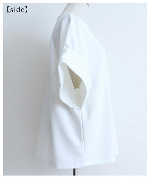 Sawa a la mode(サワアラモード)の「ゆったりスリーブのVネックカットソー(Tシャツ/カットソー・レディース・ブラック/ホワイト・FREE)」の7枚目の写真