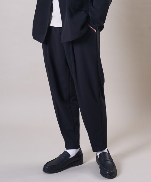 ADPOSION（アドポーション）の「【セットアップ対応】梨地テーパードワイドパンツ / バルーンパンツ（その他パンツ・メンズ・ブラック/ブラウン/グレー/グレイッシュブルー・MEDIUM/LARGE）」の2枚目の写真