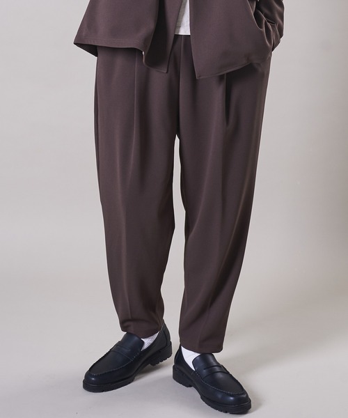 ADPOSION（アドポーション）の「【セットアップ対応】梨地テーパードワイドパンツ / バルーンパンツ（その他パンツ・メンズ・ブラック/ブラウン/グレー/グレイッシュブルー・MEDIUM/LARGE）」の15枚目の写真