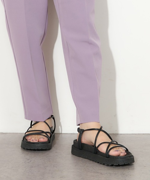 natural couture（ナチュラルクチュール）の「細ヒモスポーツサンダル（サンダル・レディース・アイボリー/ブラック・SMALL/MEDIUM/LARGE）」の14枚目の写真