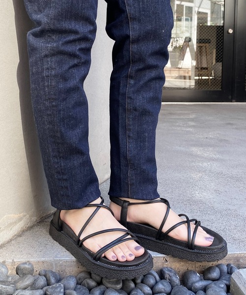 natural couture（ナチュラルクチュール）の「細ヒモスポーツサンダル（サンダル・レディース・アイボリー/ブラック・SMALL/MEDIUM/LARGE）」の18枚目の写真