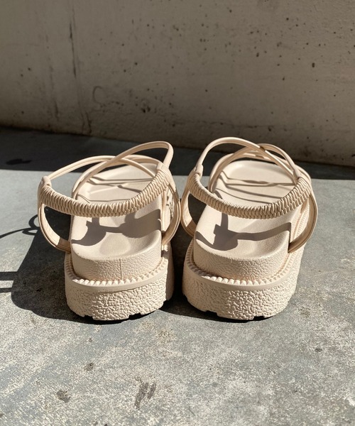 natural couture（ナチュラルクチュール）の「細ヒモスポーツサンダル（サンダル・レディース・アイボリー/ブラック・SMALL/MEDIUM/LARGE）」の8枚目の写真